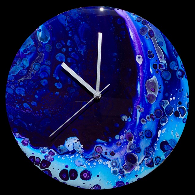 Lunar Escape Fluid Art Clock